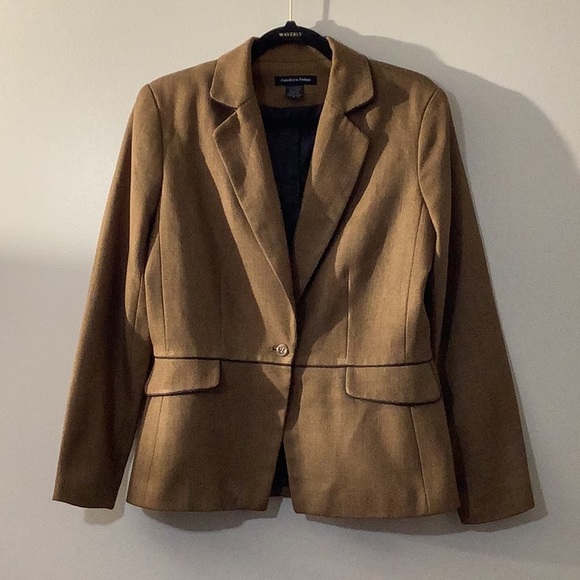 Ainsley & Aidan Women Blazer - Picture 3 of 8